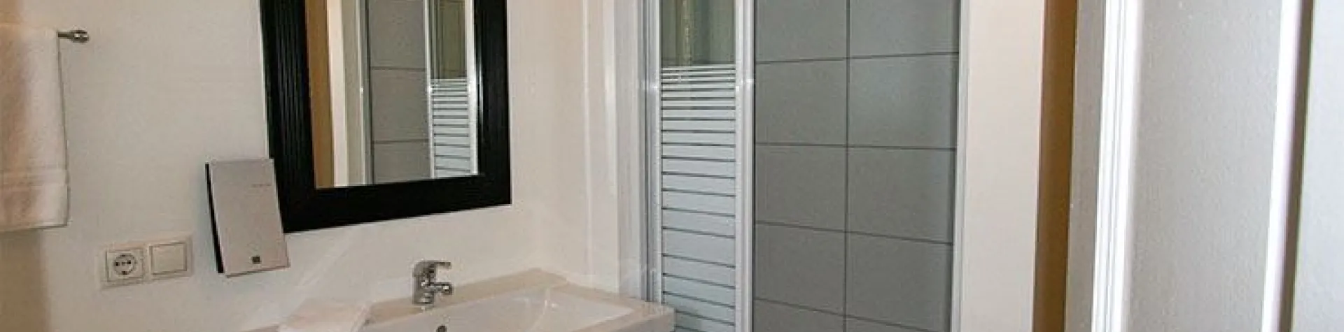 Luna Hotel Apartments