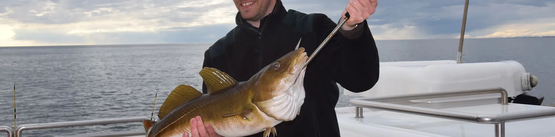Sea Angling (Pick-up: 4 PM/3 hrs) (T06)