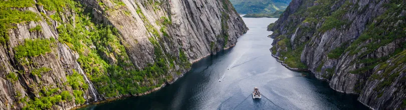 Fjord cruise on Trollfjord, Lofoten Norway (Albert-Bjornerem).